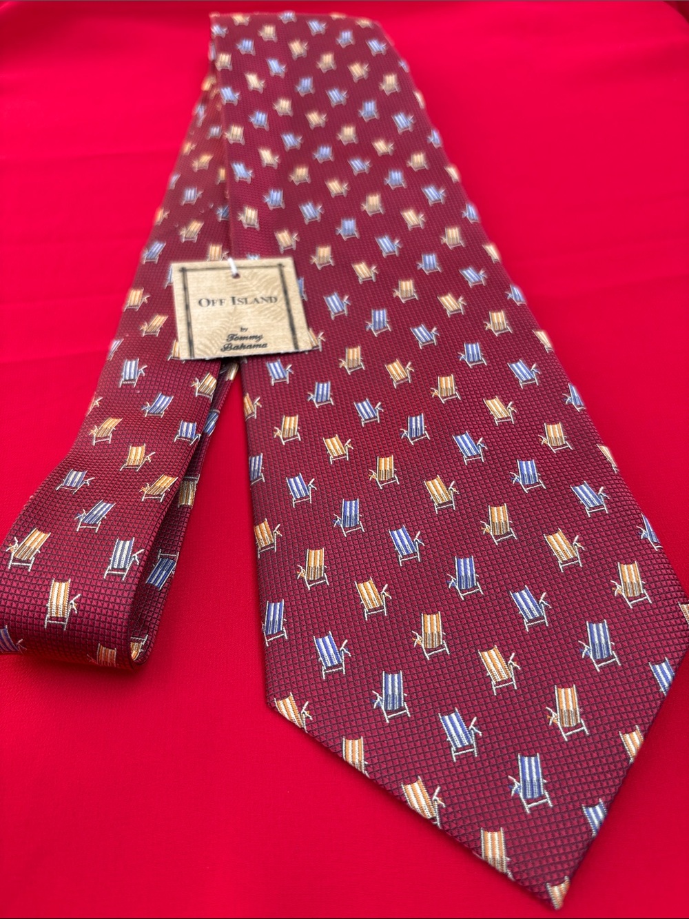 Tommy Bahama Off Island silk beach chair tie. NWT!!